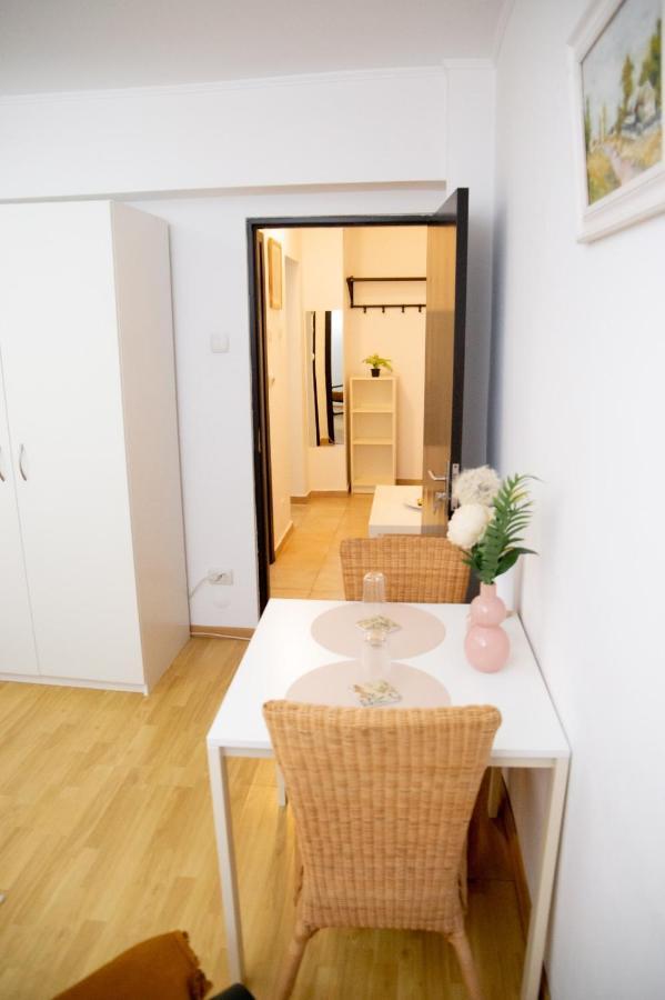 City Central Studio , Ploieşti Extérieur photo